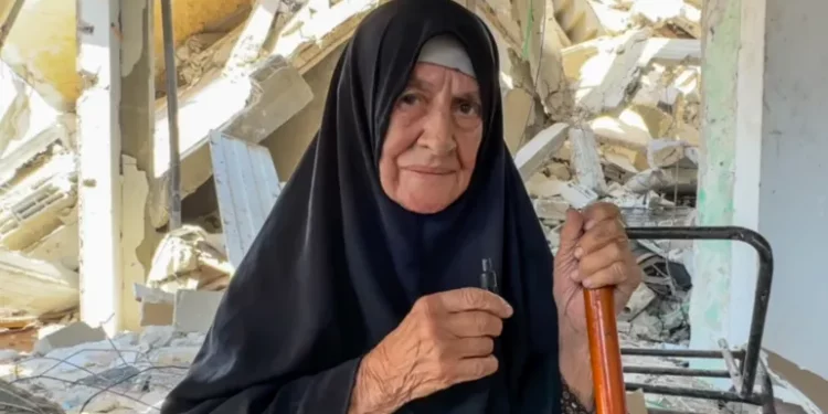 Israel Menghancurkan Khan Younis Namun Orang-orang Palestina ini Kembali ke Rumah Mereka